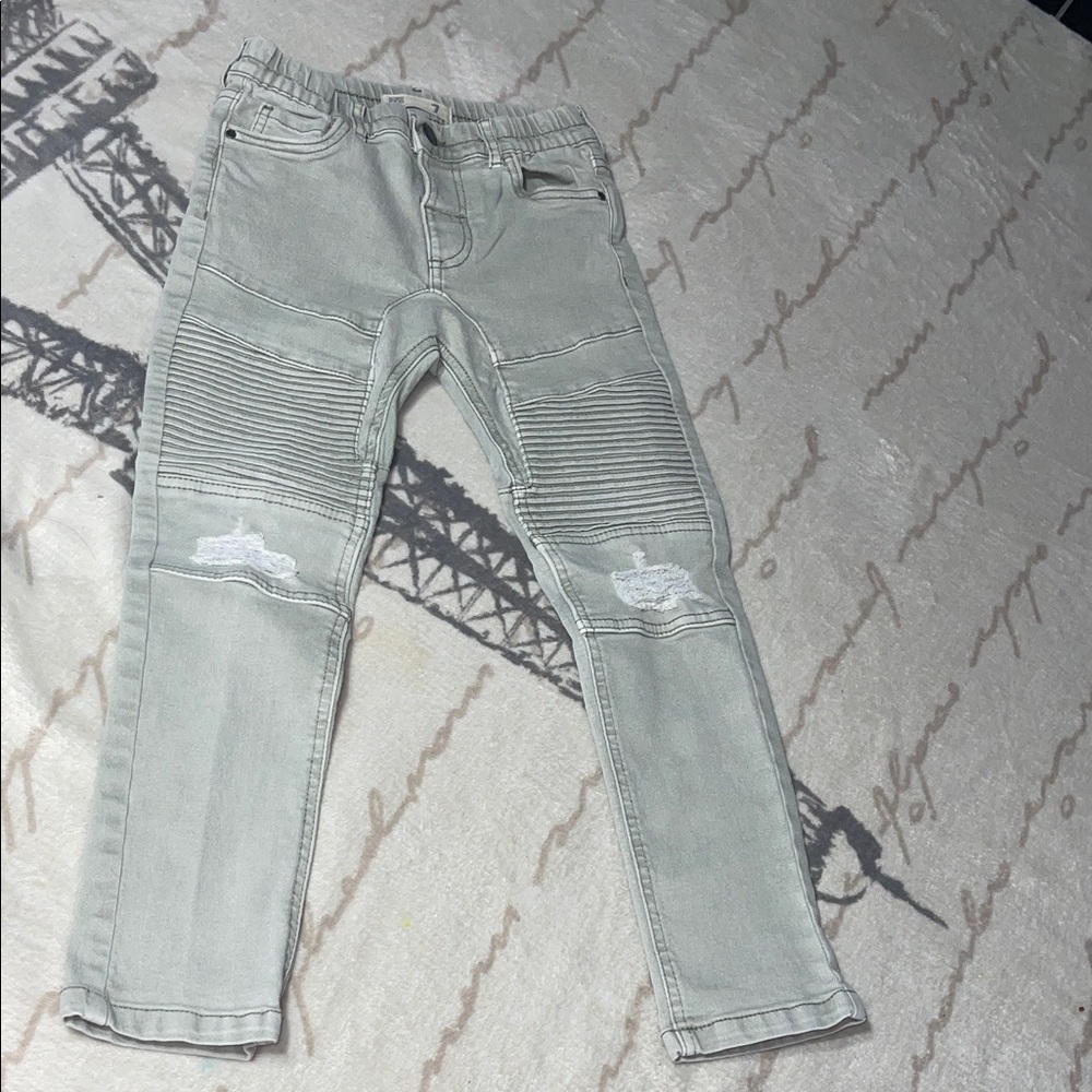 Kids Light Gray Jeans with Ribbed Design